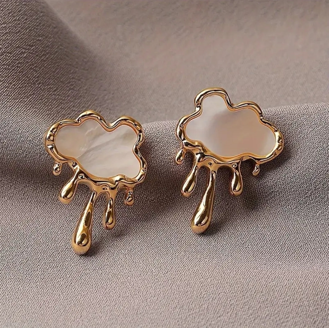 Imitation Mother of Pearl Cloud Studs