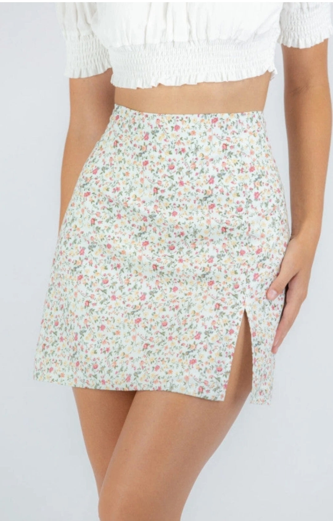 BNWT Split front stretch floral Skirt