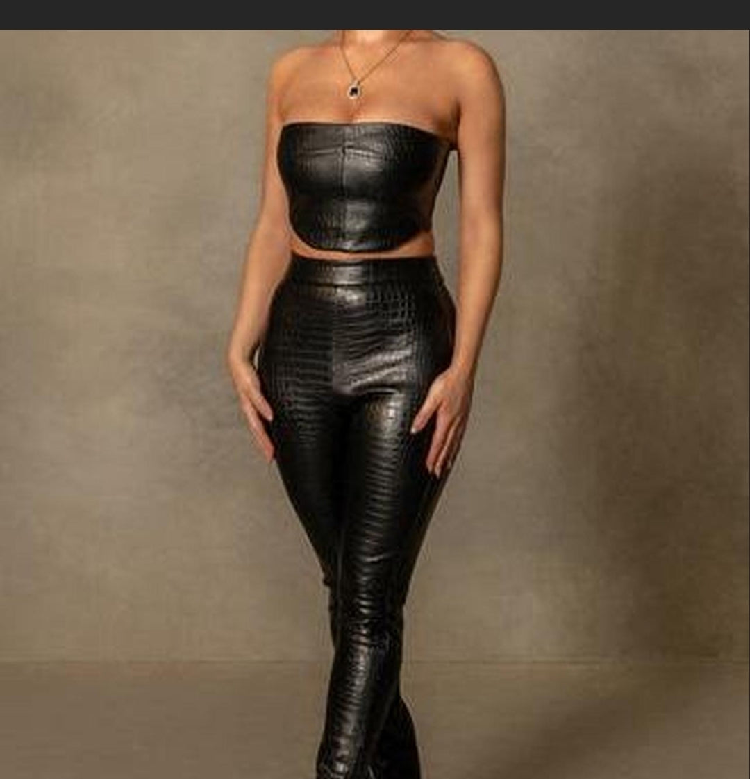 Meshki "Anabelle" Black Faux Croc Leather Pants Sz S